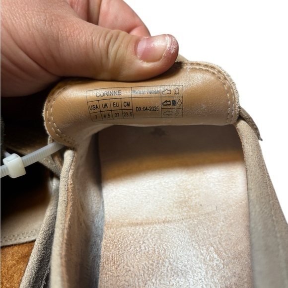 Vionic CORINNE LOAFER Women's Tan Loafers Size 7 - Picture 8 of 10